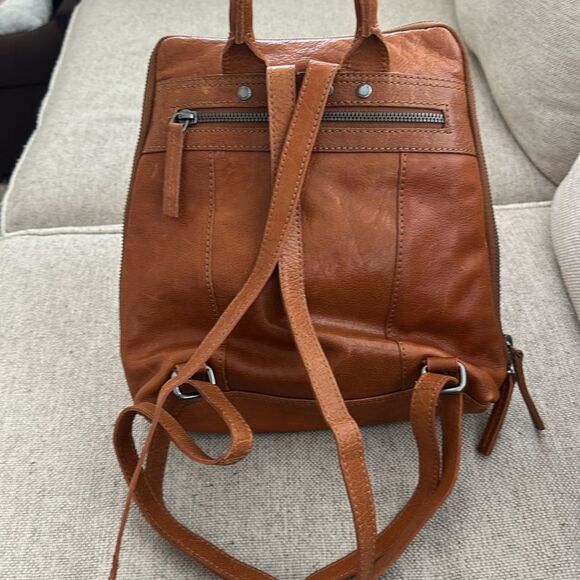 Spikes & Sparrow Genuine Leather Backpack - Picture 3 of 13